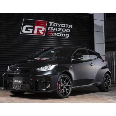 Pack RAYS Gramlight 57FXZ pour Yaris GR