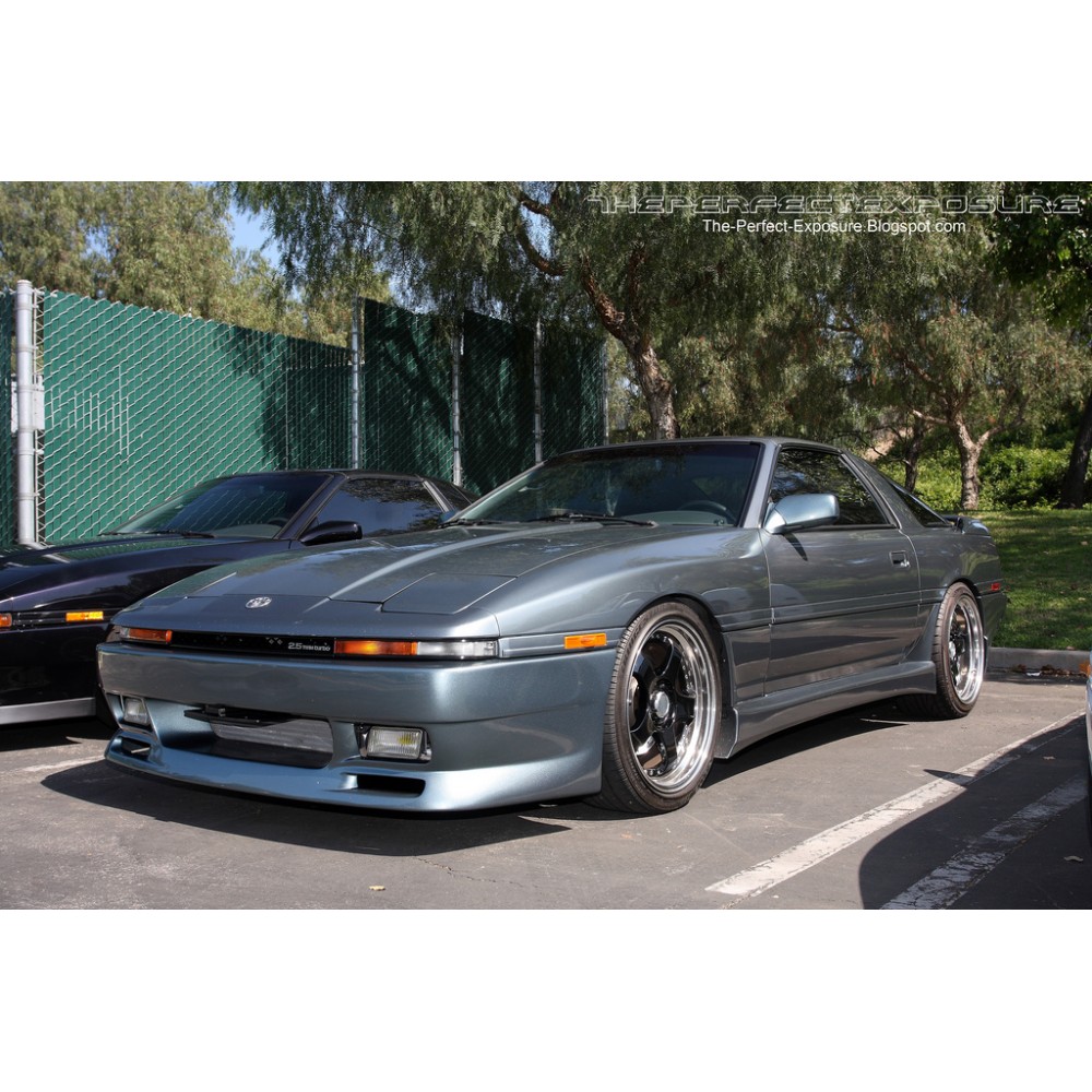 Bas de caisses Spec-R Shine Auto Supra MK3